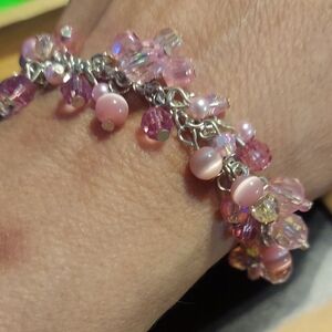 B954 Pink & Silver Beaded Cluster Bracelet